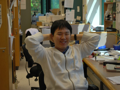 Dong-Hyuk Ki